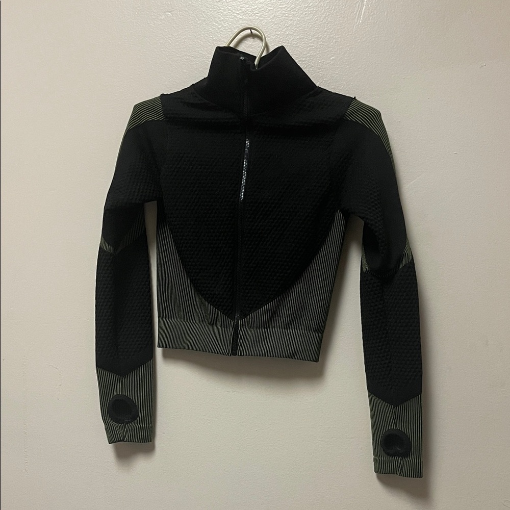 Stylish Black and Green Women's crop Jacket